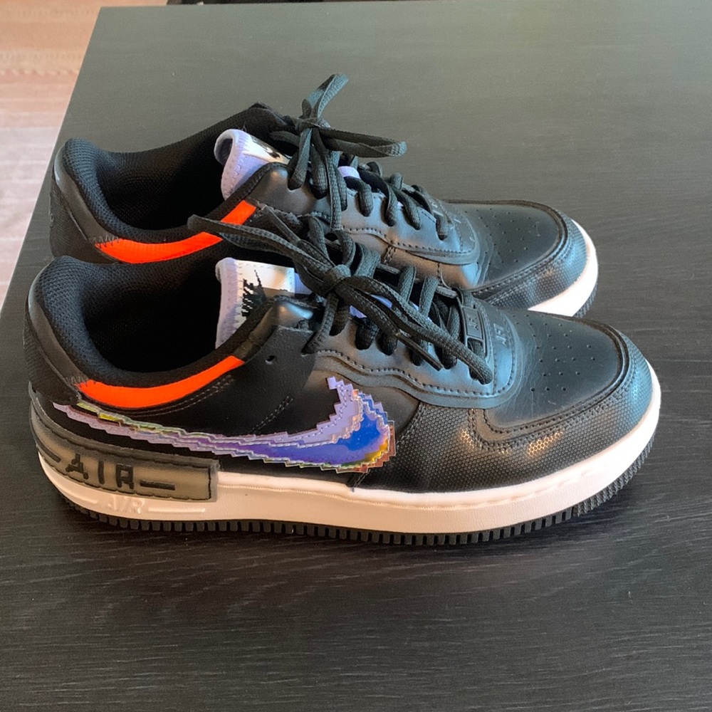 Air Force 1 shadow SE pixel